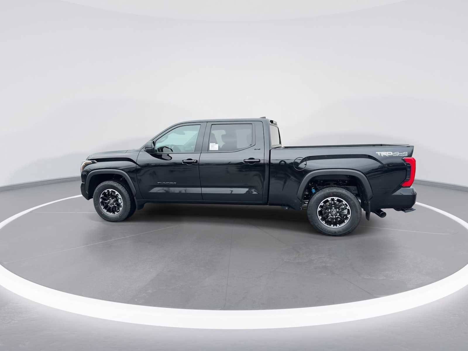 Thumbnail: 2025 Toyota Tundra - 5