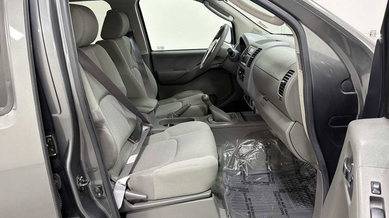 Thumbnail: 2005 Nissan Frontier - 27