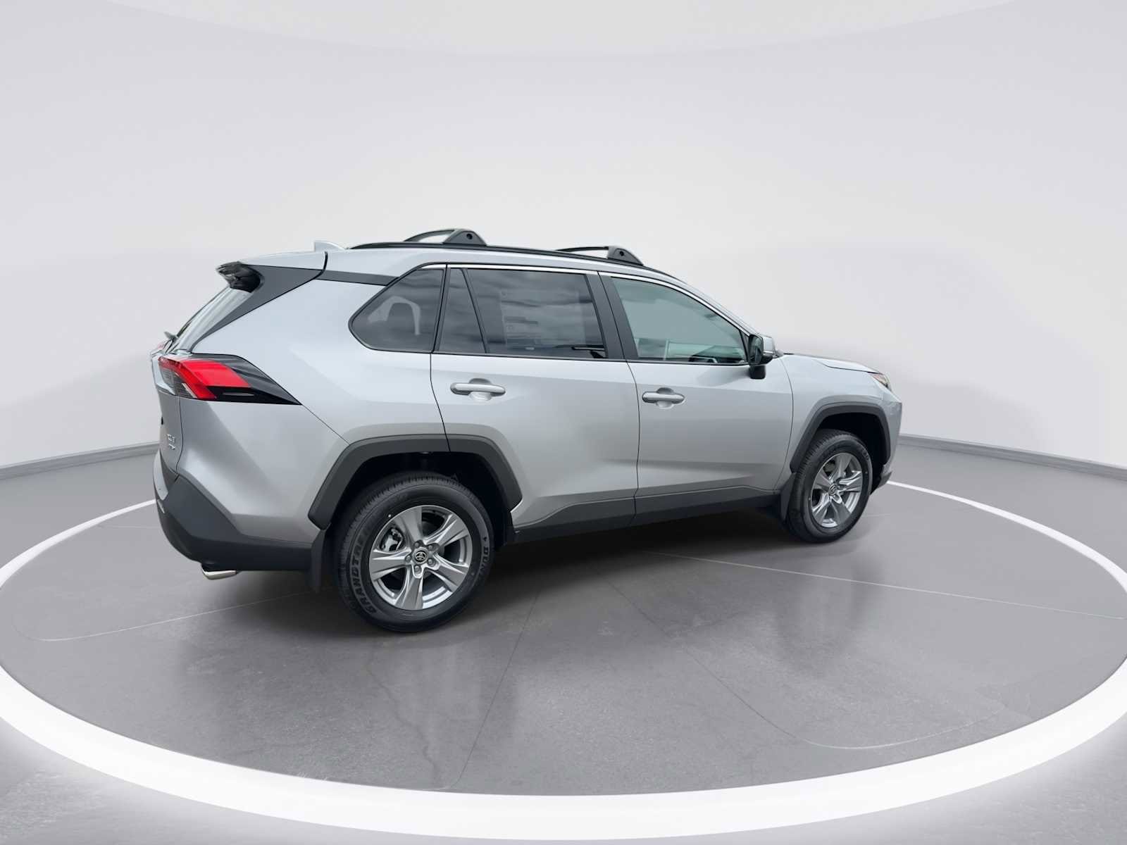 Thumbnail: 2025 Toyota RAV4 - 8