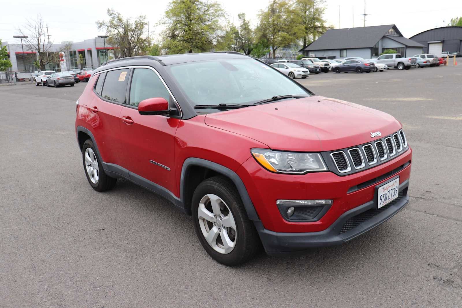 Thumbnail: 2018 Jeep Compass - 3