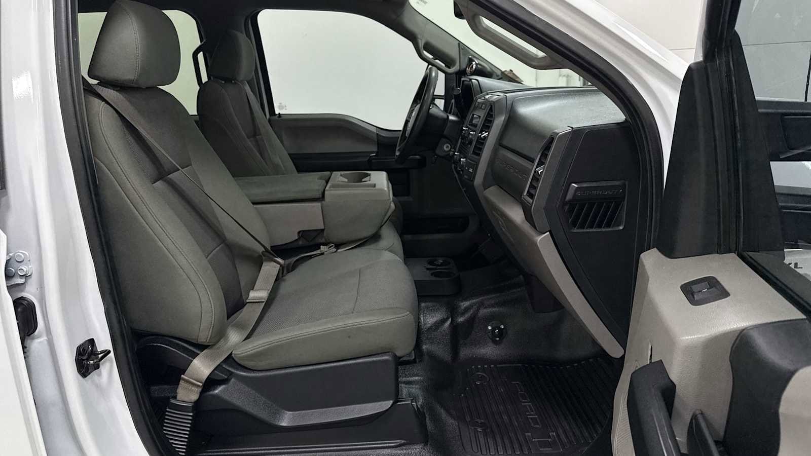 Thumbnail: 2017 Ford F-250 - 28