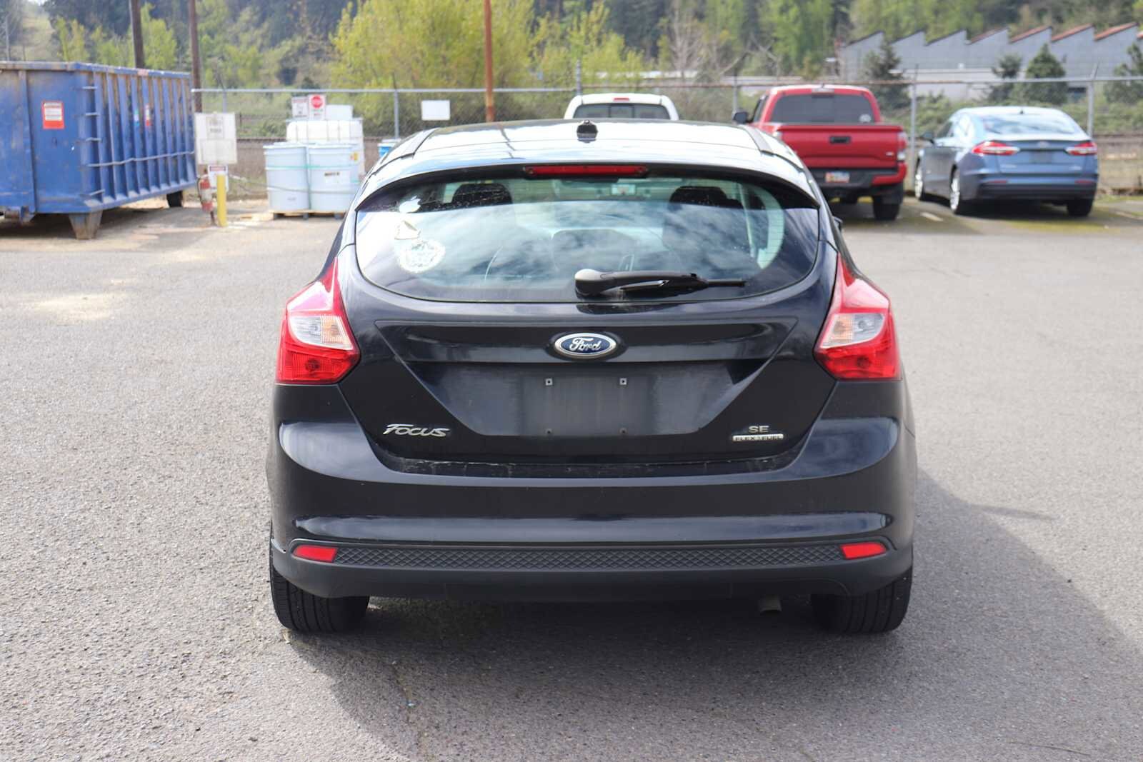 Thumbnail: 2014 Ford Focus - 6