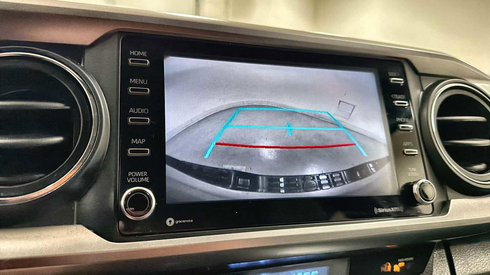 Thumbnail: 2022 Toyota Tacoma - 19