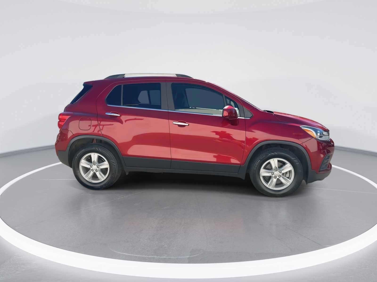 Thumbnail: 2018 Chevrolet Trax - 8