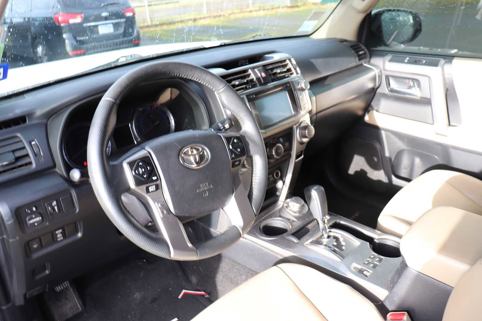 Thumbnail: 2019 Toyota 4Runner - 10