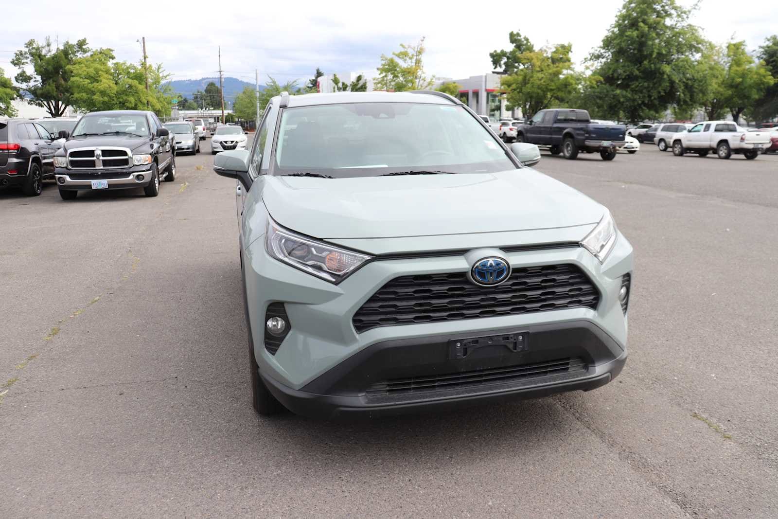 Thumbnail: 2020 Toyota RAV4 - 3