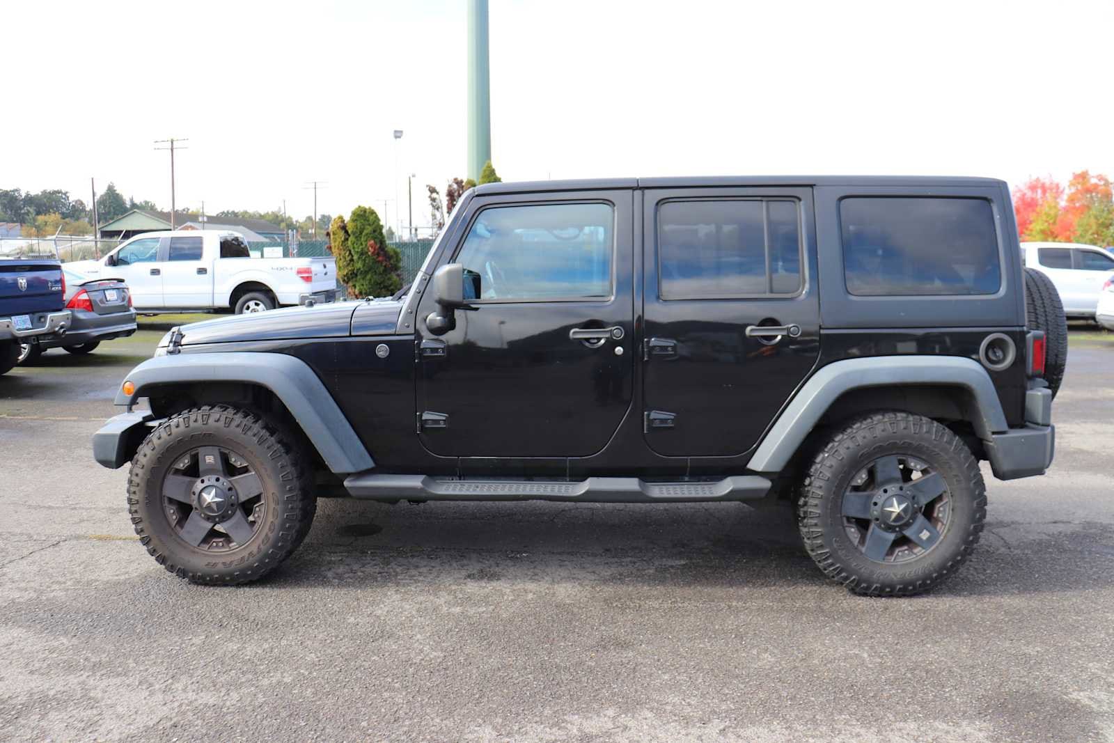 Thumbnail: 2013 Jeep Wrangler - 8
