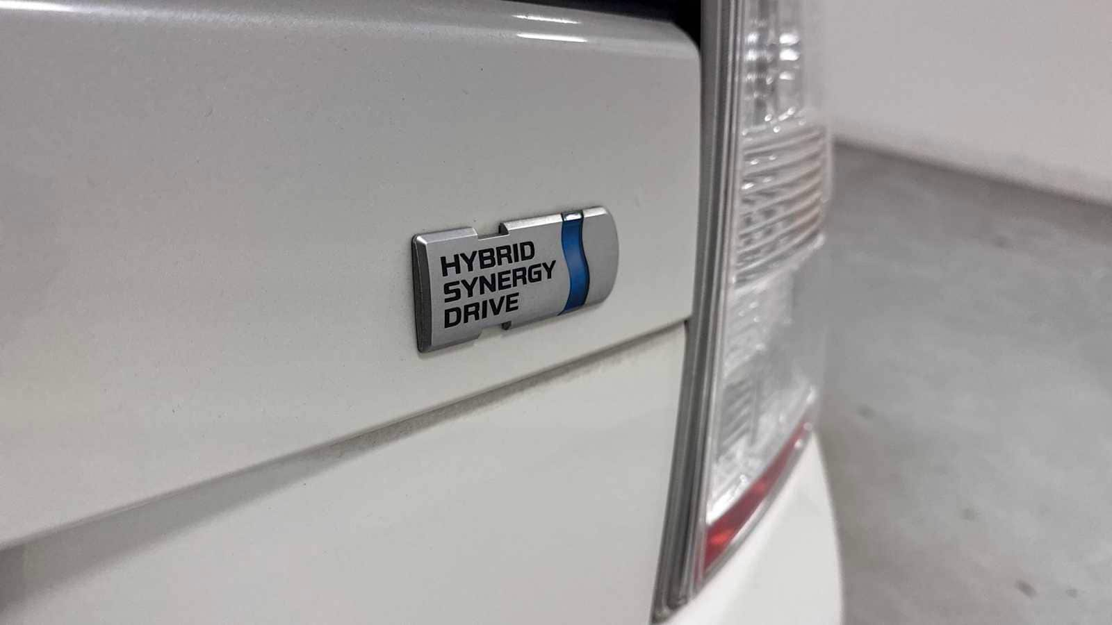 Thumbnail: 2010 Toyota Prius - 26