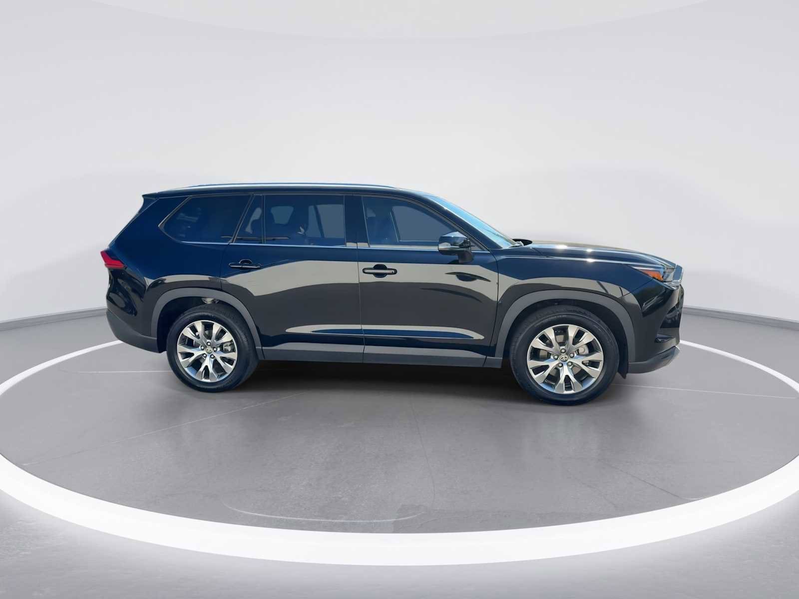2024 Toyota Grand Highlander Limited 9