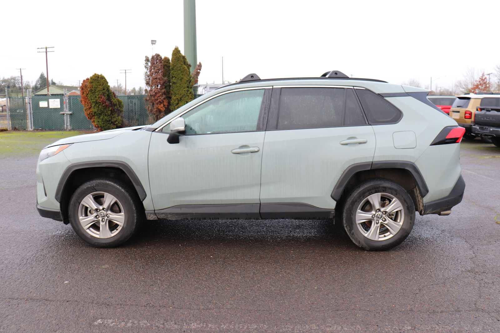 Thumbnail: 2022 Toyota RAV4 - 8