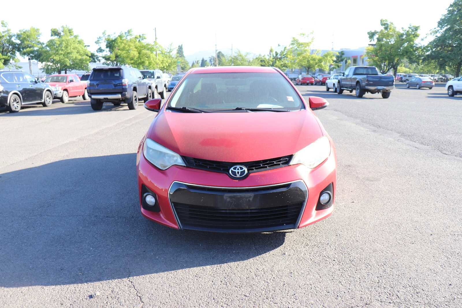 Thumbnail: 2015 Toyota Corolla - 2