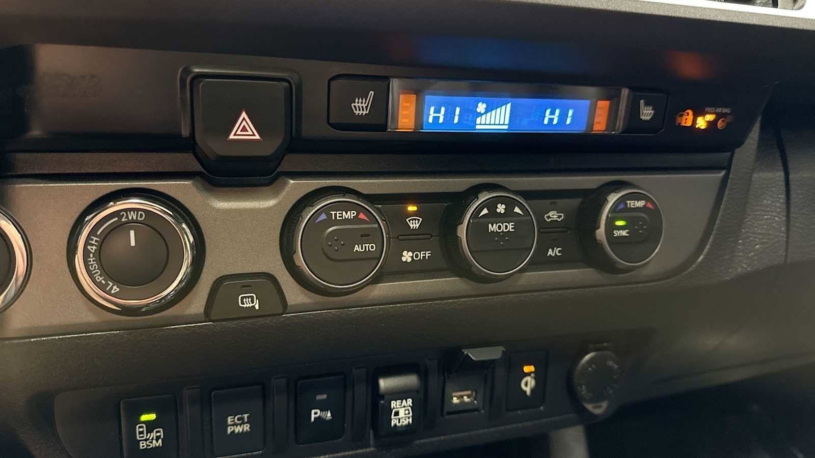 Thumbnail: 2021 Toyota Tacoma - 21