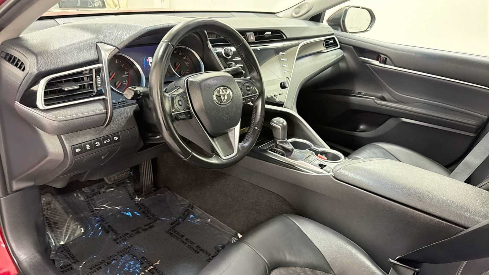 Thumbnail: 2018 Toyota Camry - 12