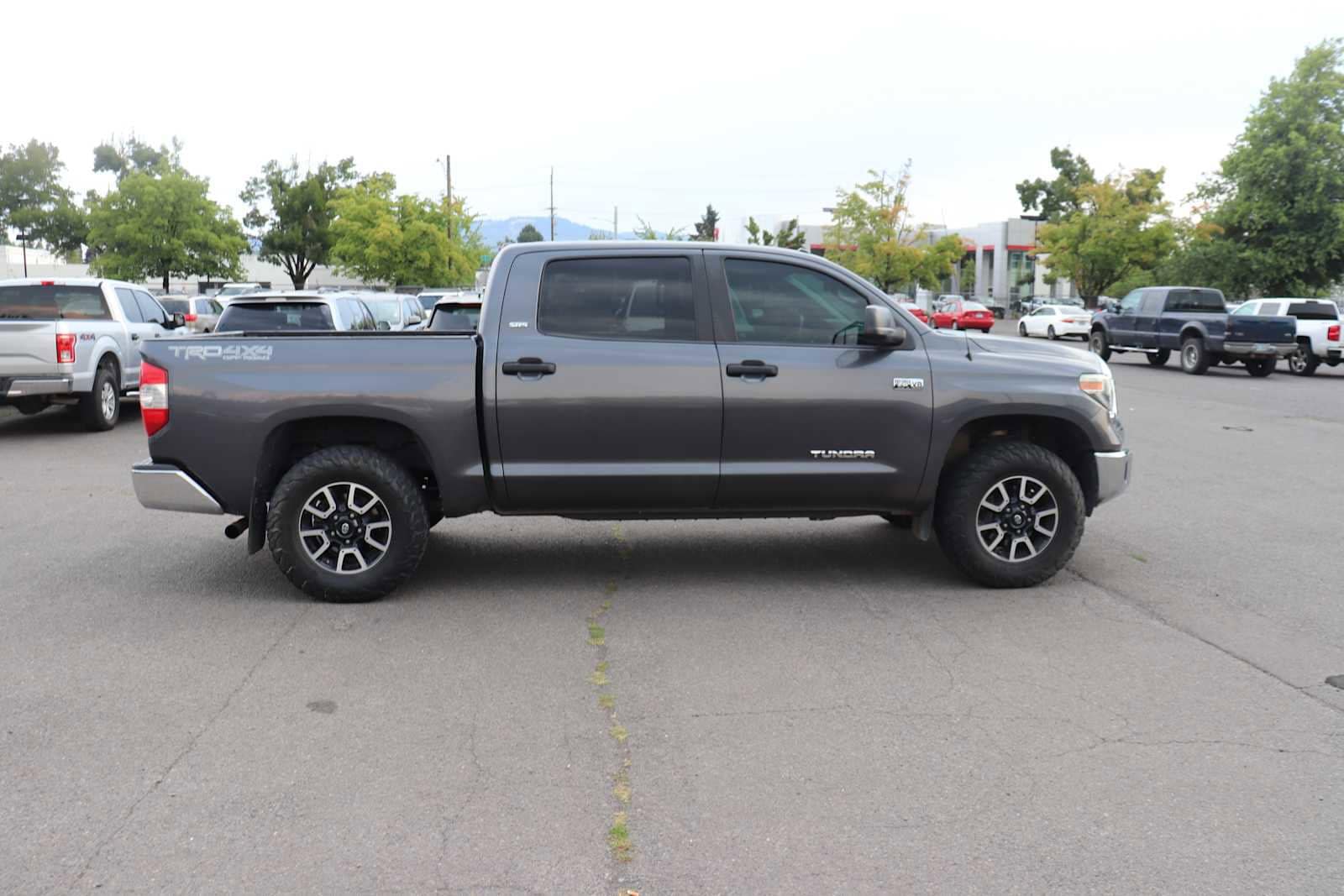 Thumbnail: 2018 Toyota Tundra - 4