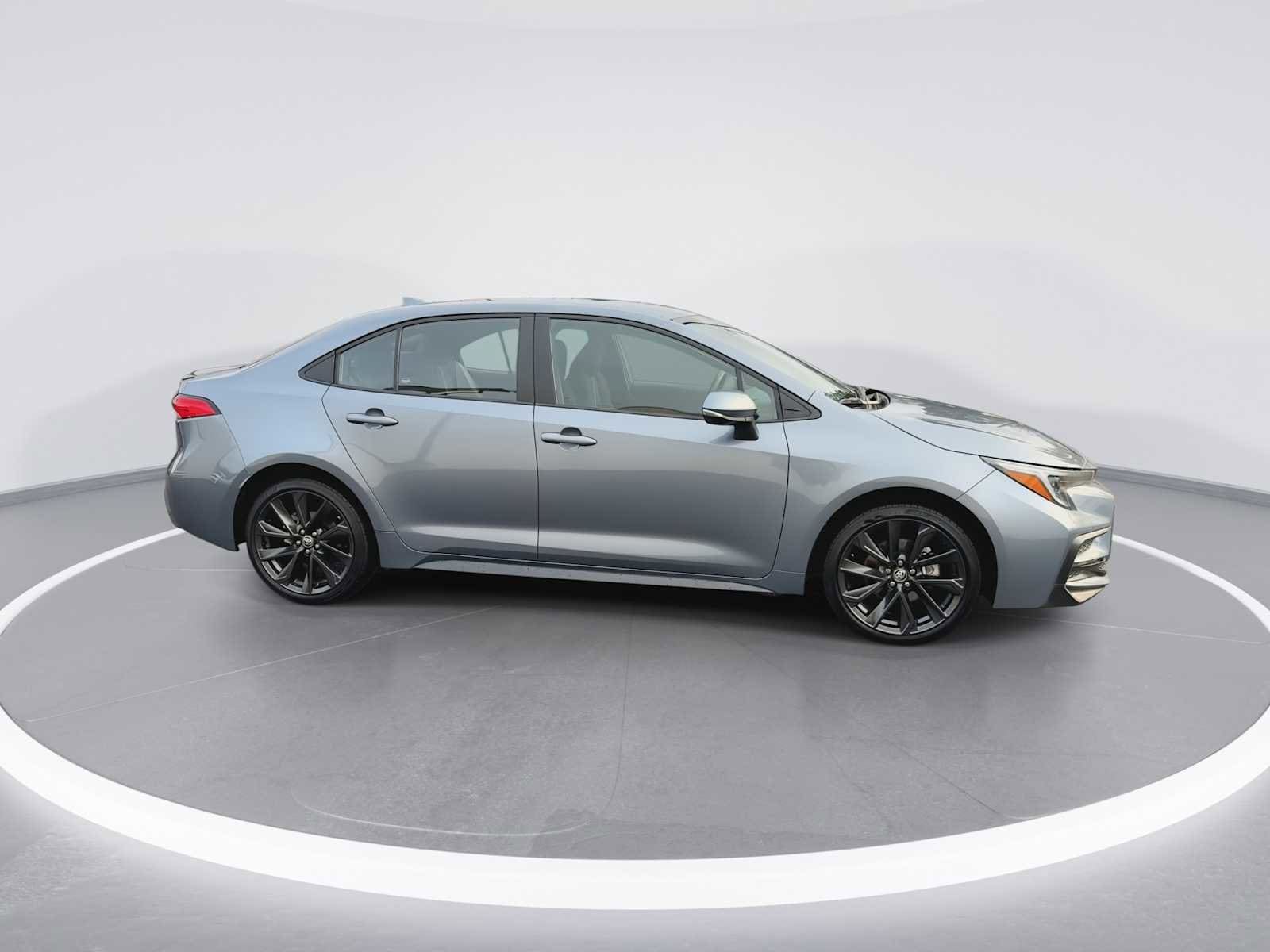 Thumbnail: 2024 Toyota Corolla - 9