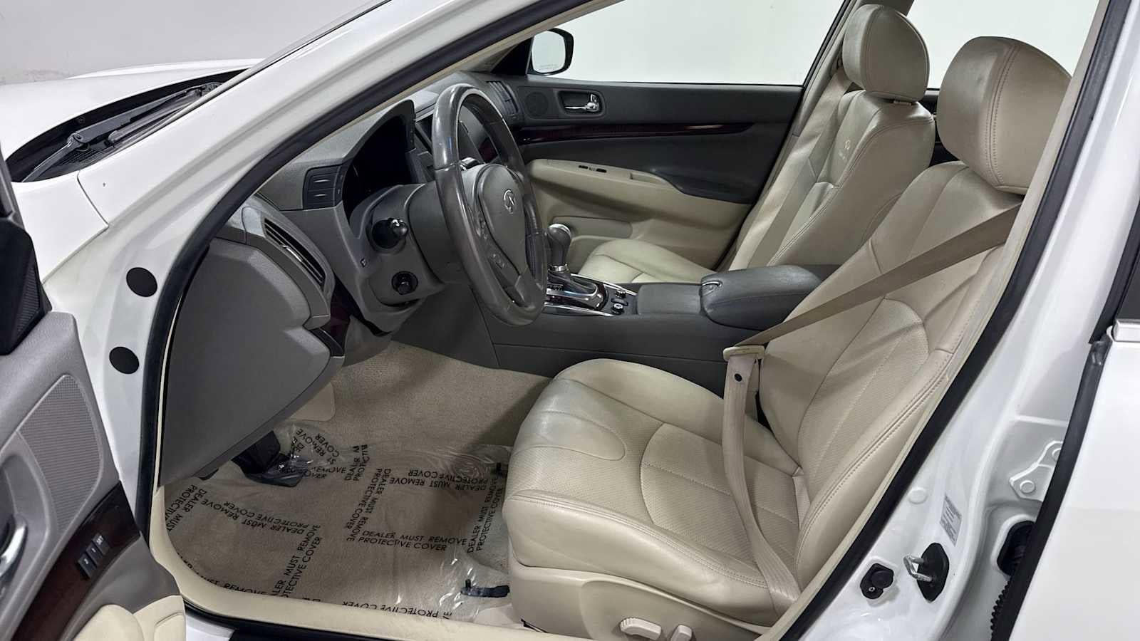 Thumbnail: 2010 INFINITI G37 - 13