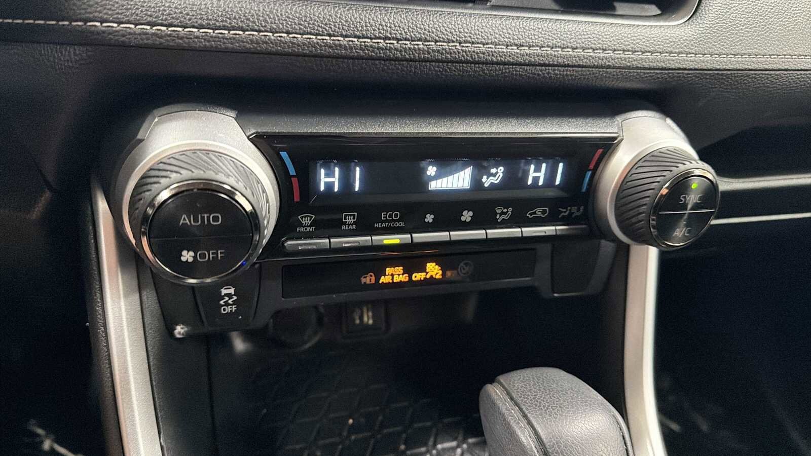 Thumbnail: 2023 Toyota RAV4 - 21