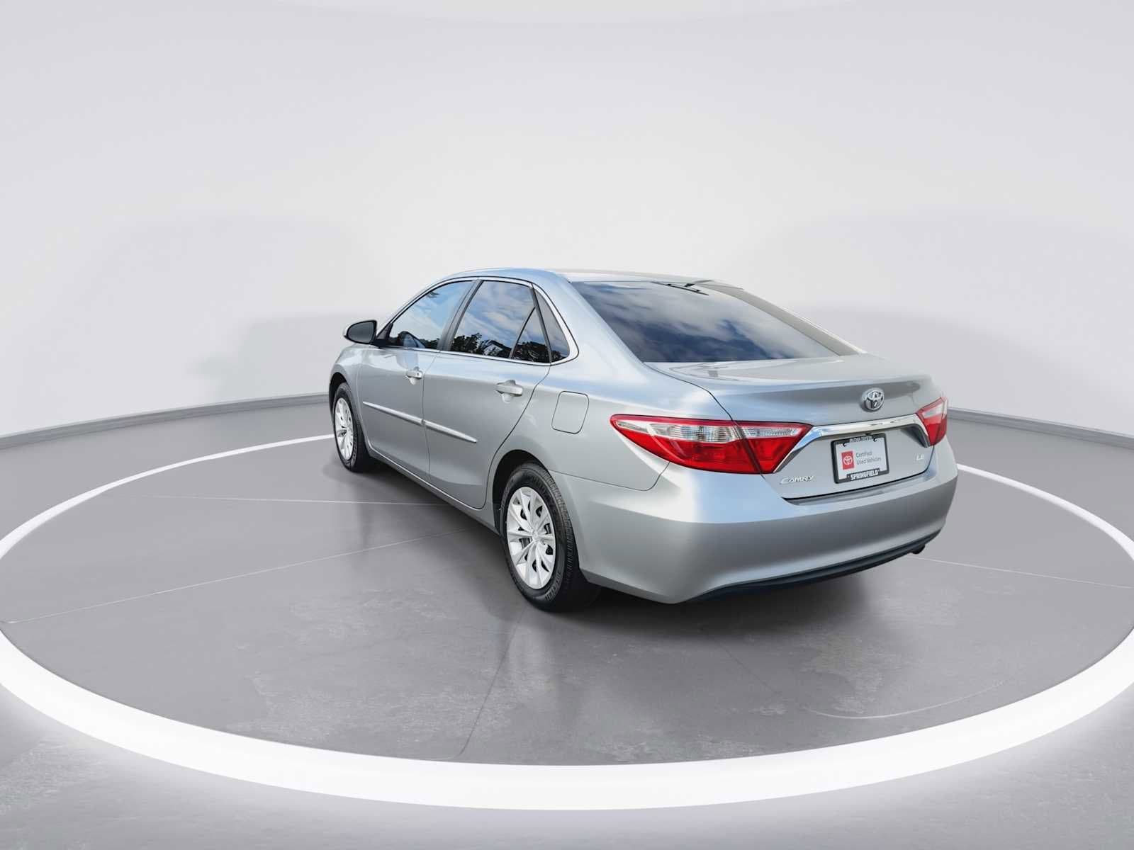 Thumbnail: 2017 Toyota Camry - 6