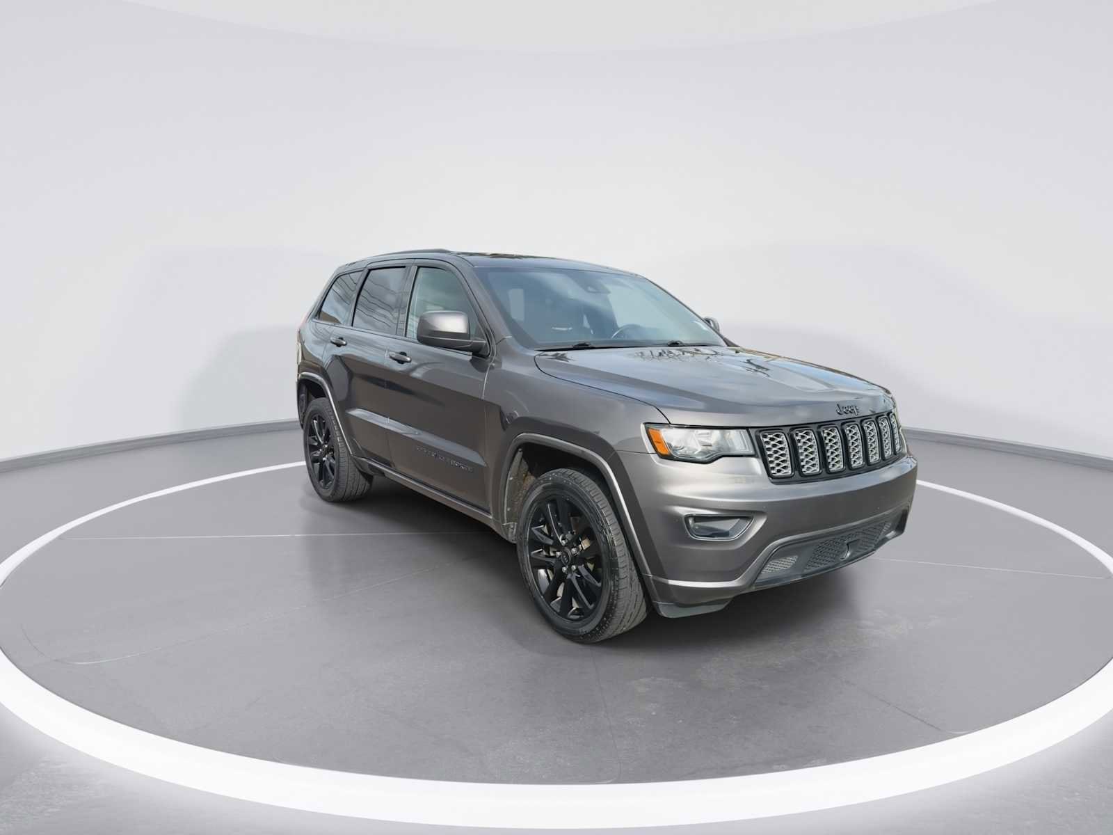 Thumbnail: 2020 Jeep Grand Cherokee - 2