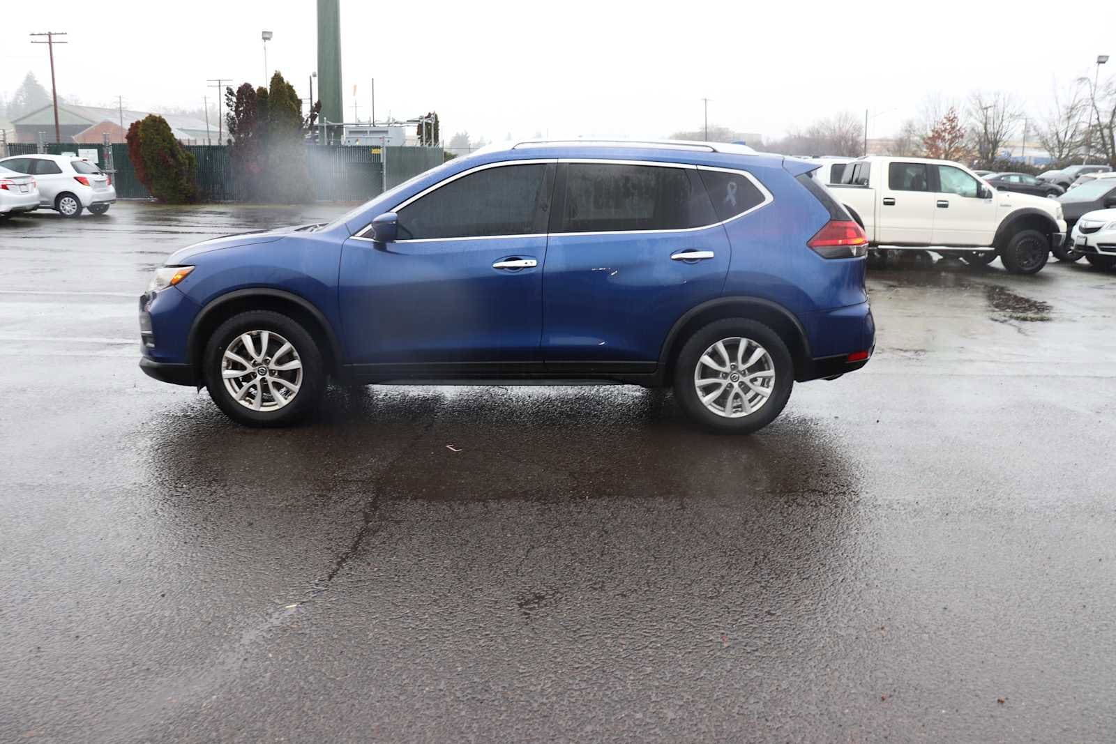 Thumbnail: 2018 Nissan Rogue - 8