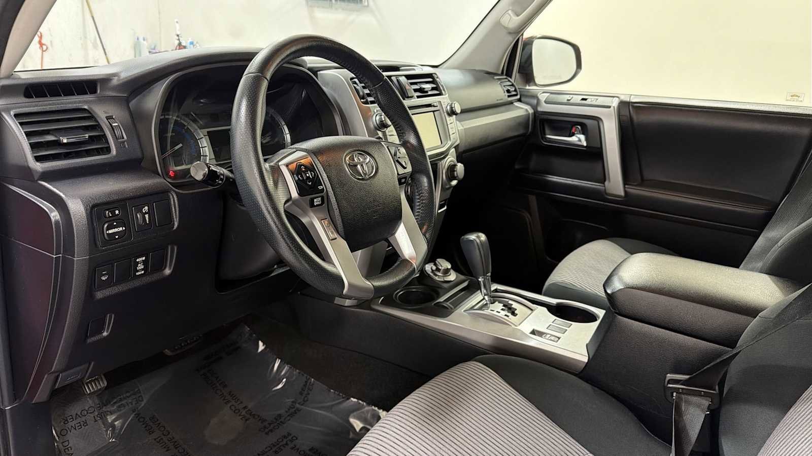 Thumbnail: 2019 Toyota 4Runner - 12