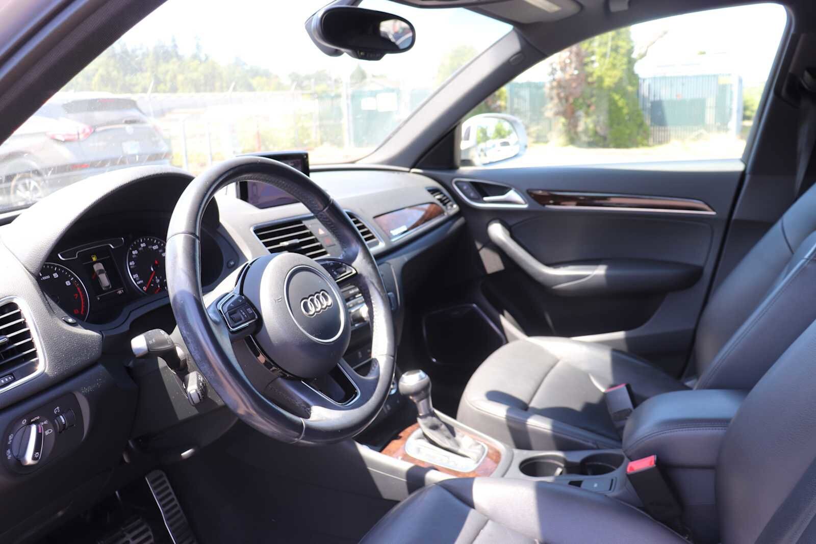 Thumbnail: 2015 Audi Q3 - 10