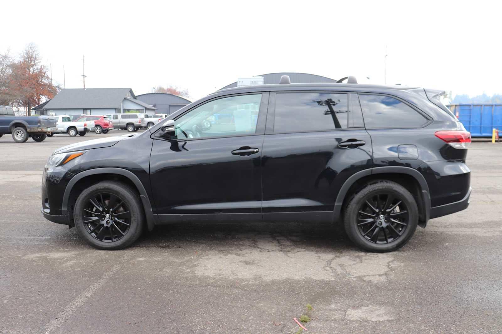 Thumbnail: 2019 Toyota Highlander - 8