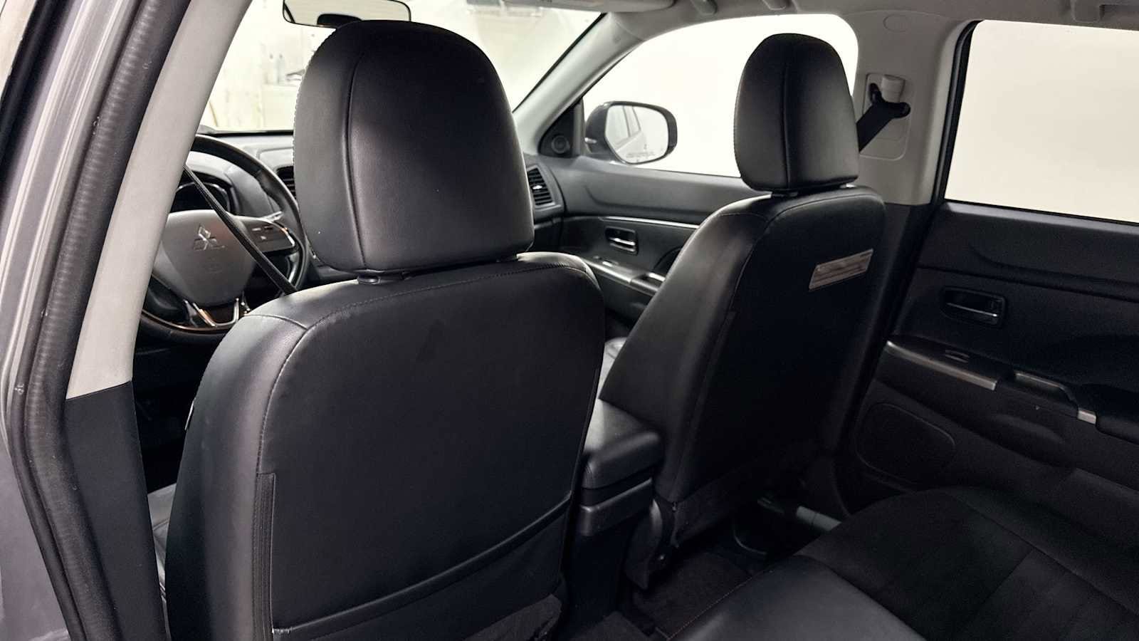 Thumbnail: 2018 Mitsubishi Outlander Sport - 24