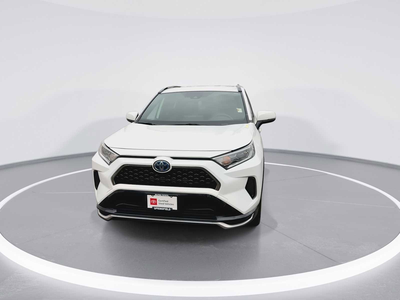 Thumbnail: 2021 Toyota RAV4 - 3