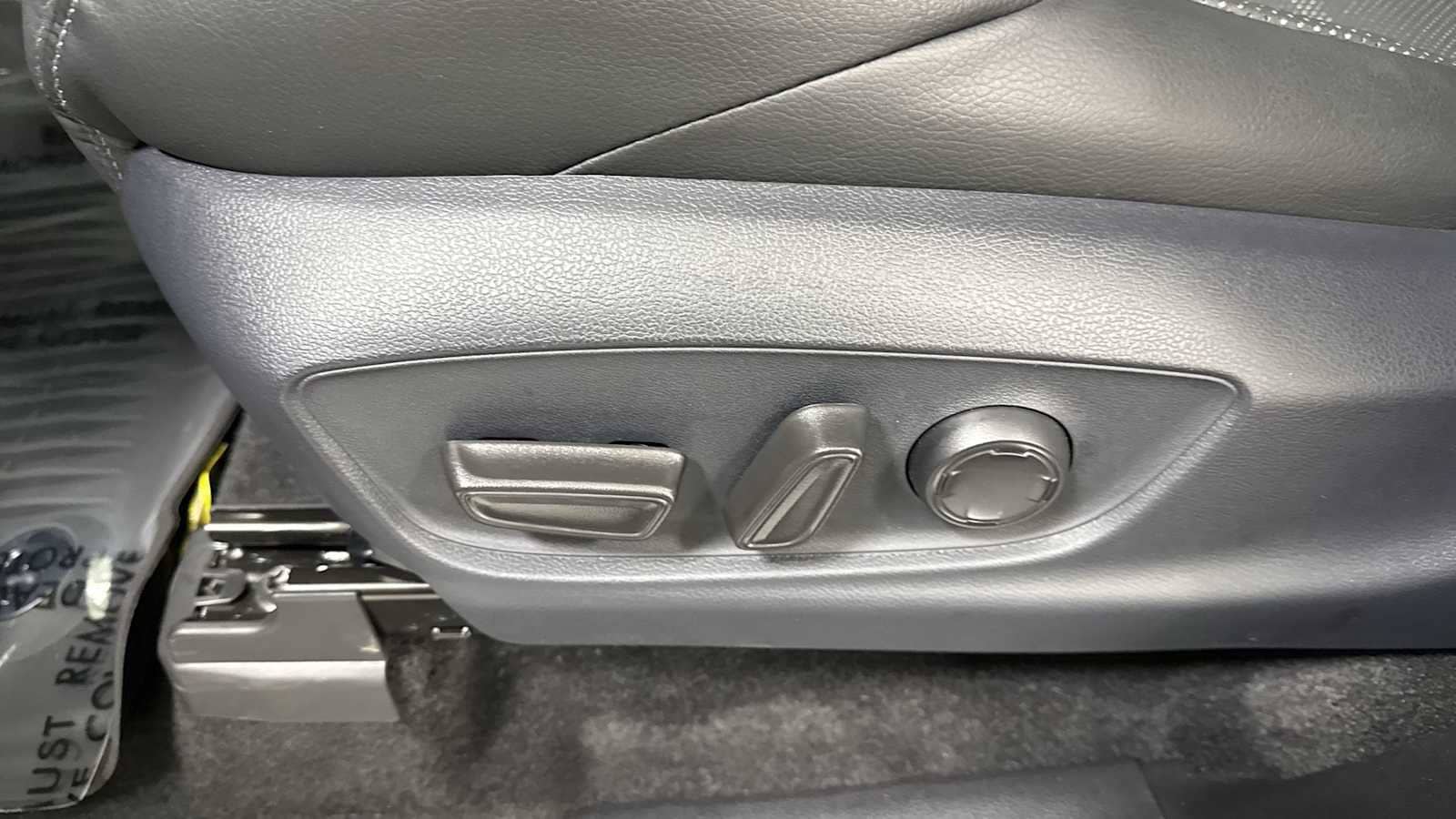 Thumbnail: 2025 Toyota Tacoma - 14