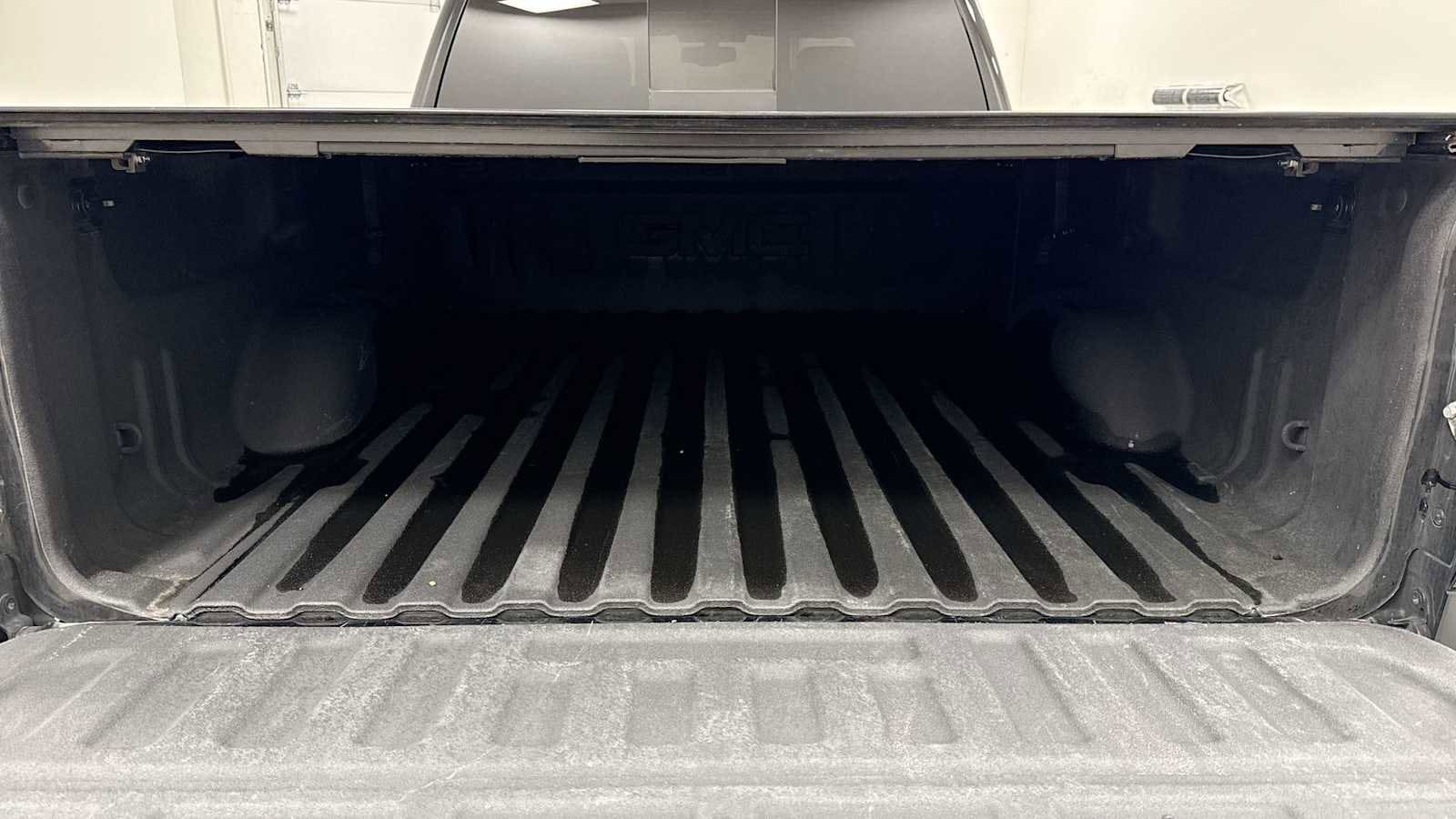 Thumbnail: 2016 GMC Sierra 2500 - 28