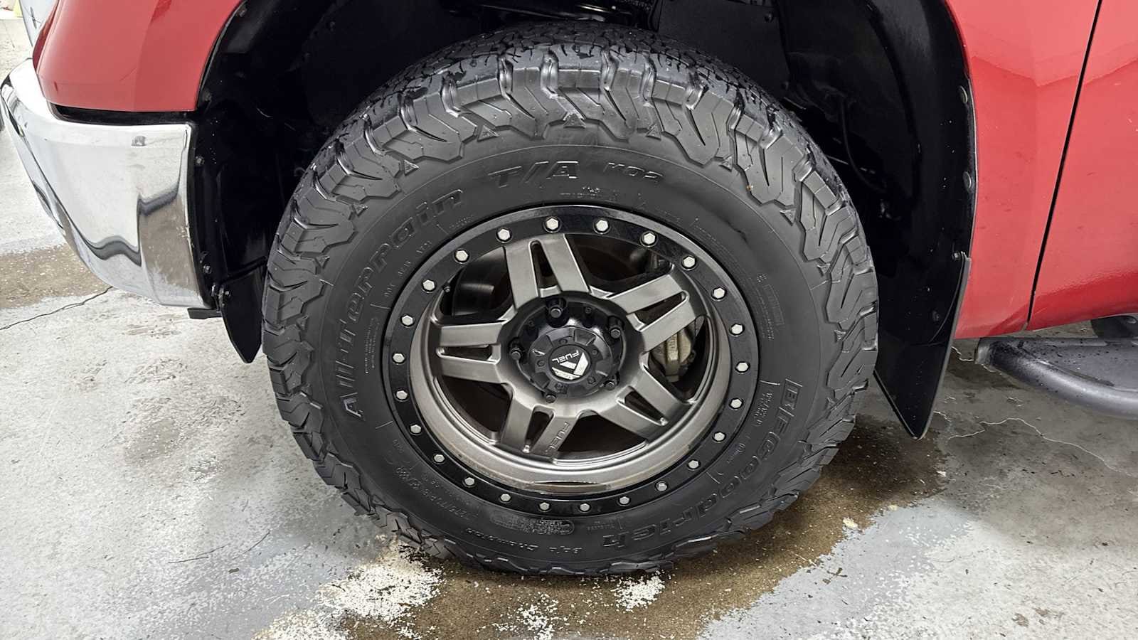 Thumbnail: 2017 Toyota Tundra - 10