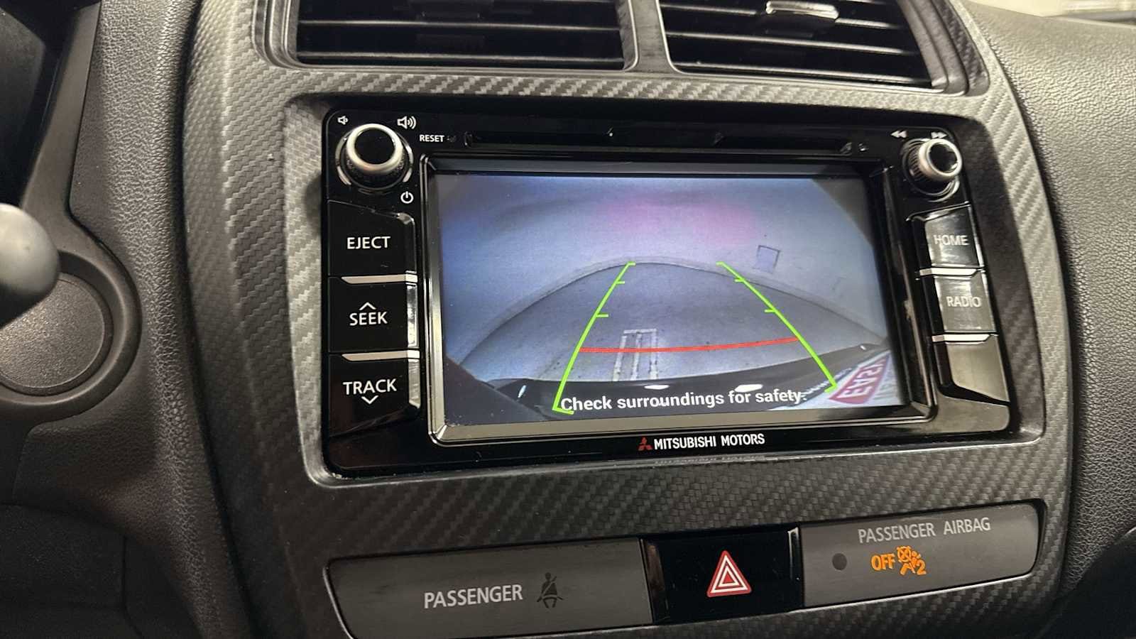 Thumbnail: 2018 Mitsubishi Outlander Sport - 19