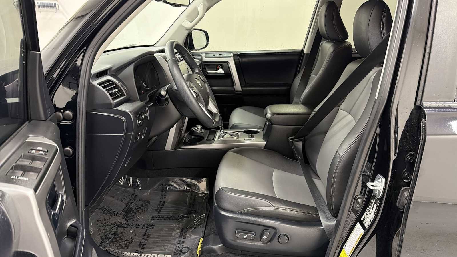 Thumbnail: 2020 Toyota 4Runner - 13