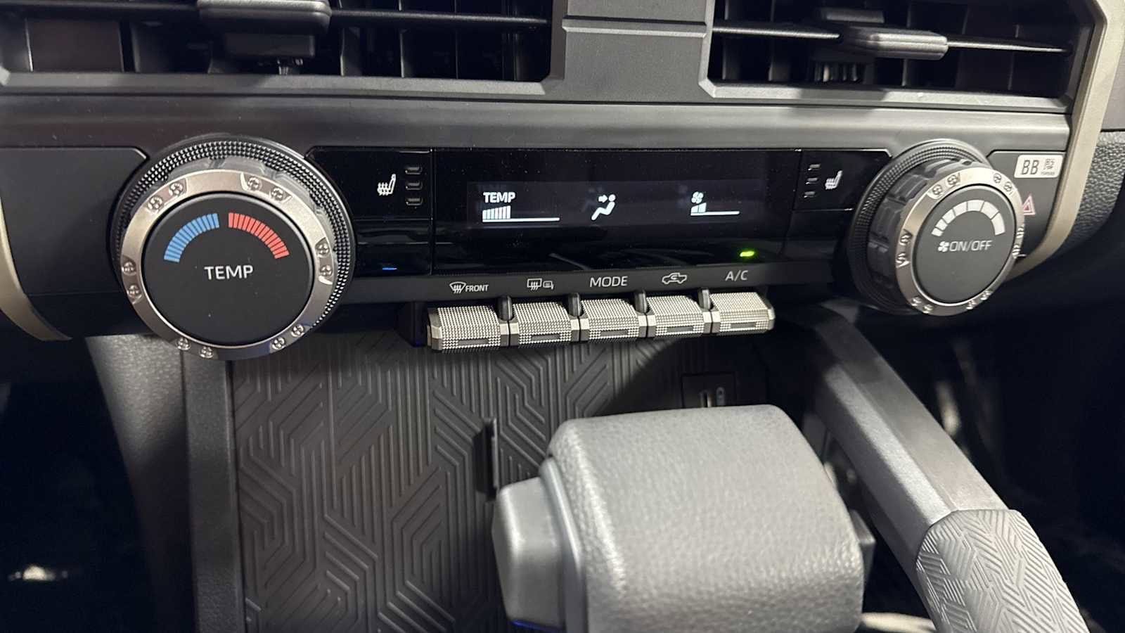 Thumbnail: 2025 Toyota Tacoma - 21