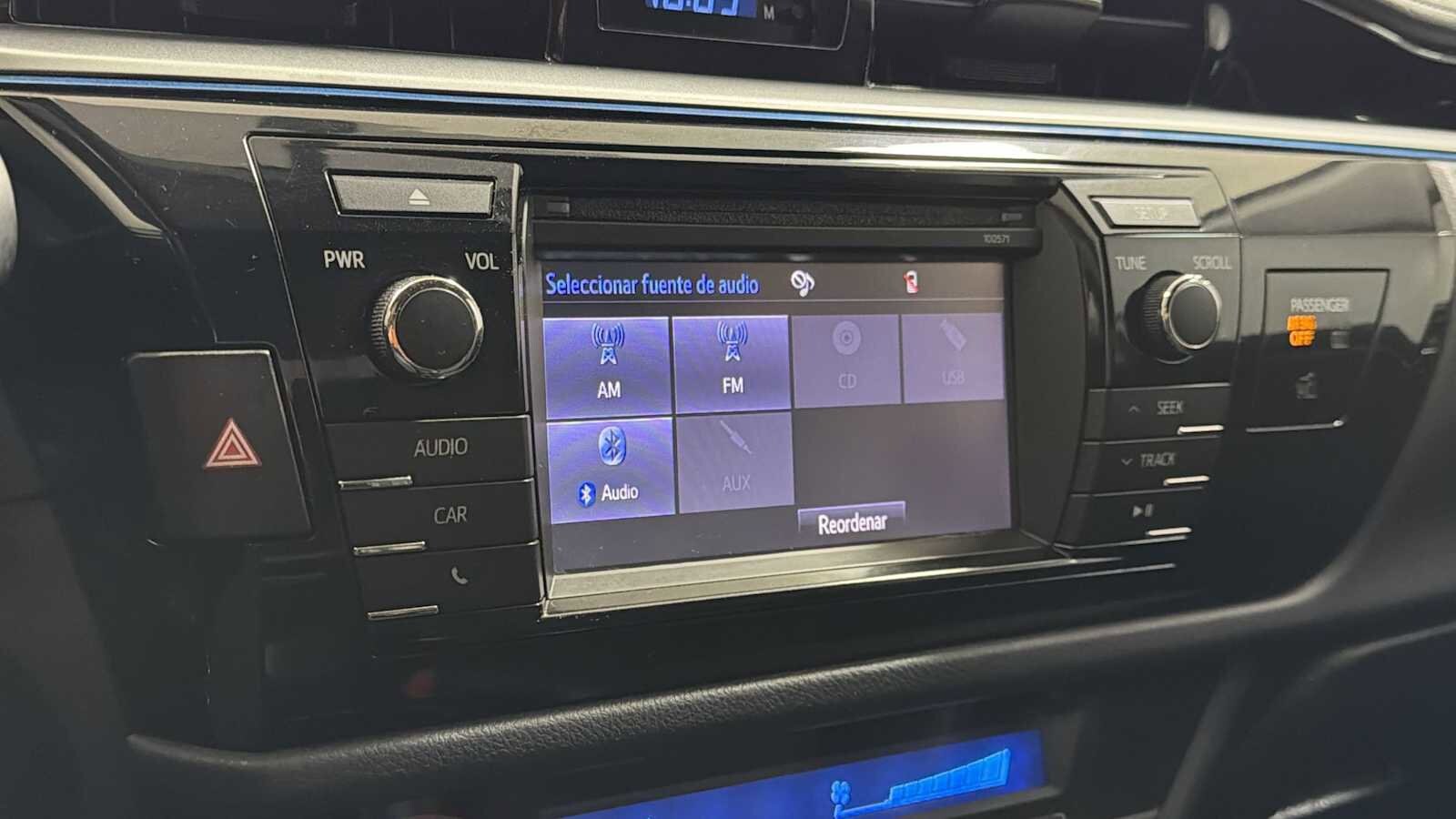 Thumbnail: 2016 Toyota Corolla - 18