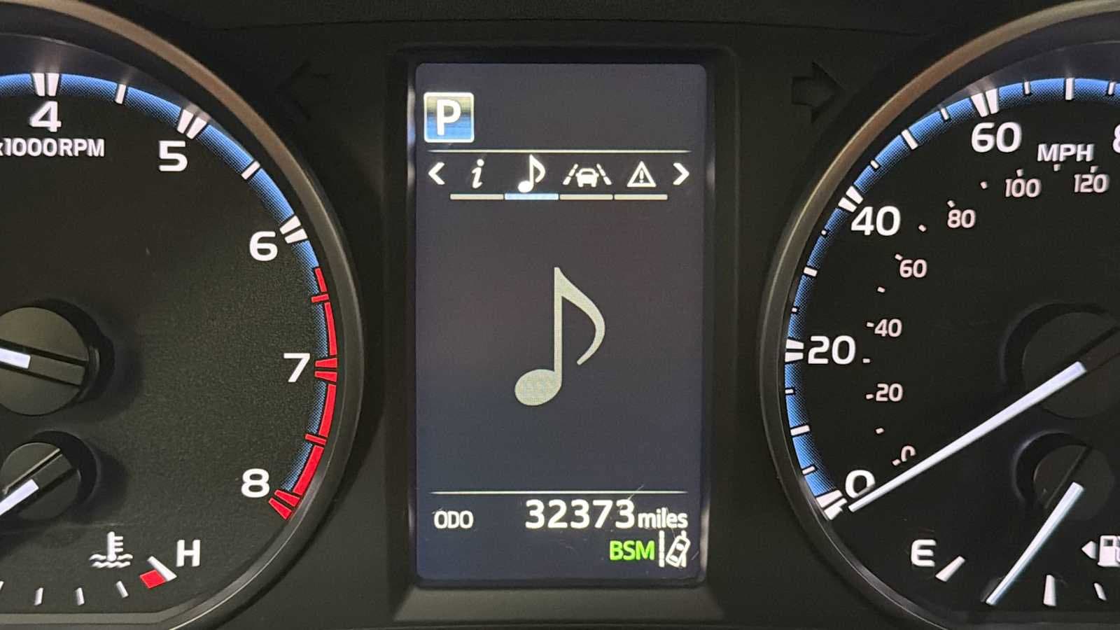Thumbnail: 2018 Toyota RAV4 - 17