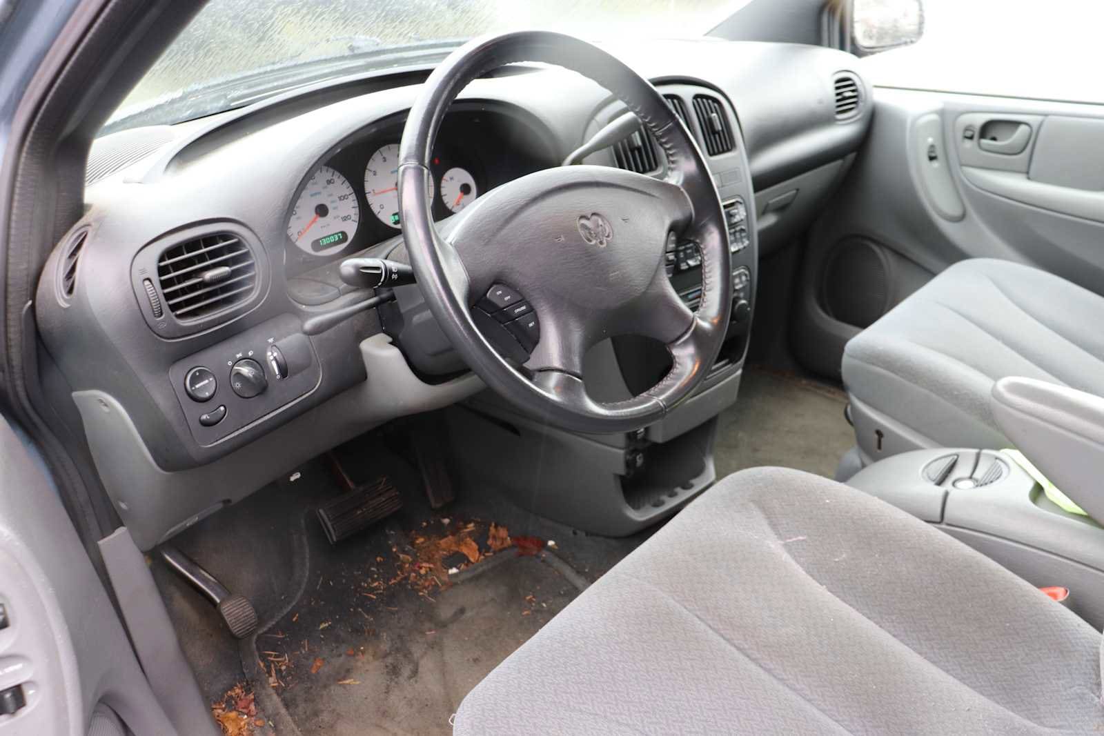 Thumbnail: 2004 Dodge Grand Caravan - 10