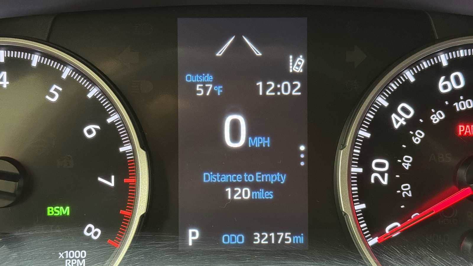 Thumbnail: 2022 Toyota RAV4 - 17