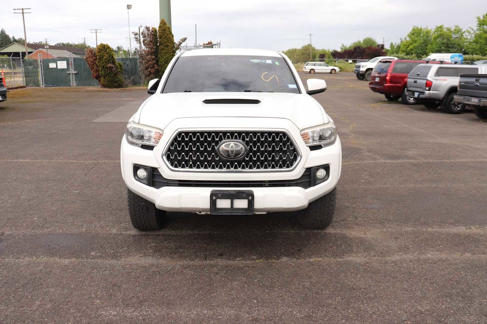 Thumbnail: 2019 Toyota Tacoma - 2