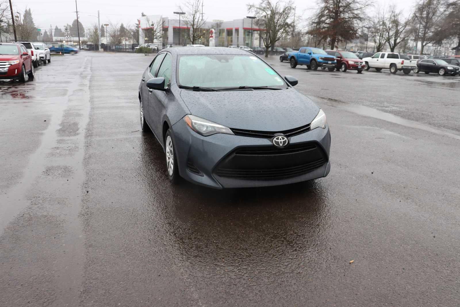 Thumbnail: 2018 Toyota Corolla - 3