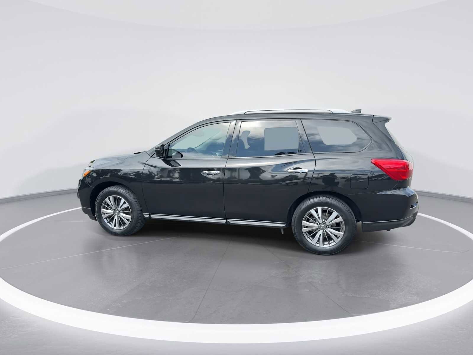 Thumbnail: 2019 Nissan Pathfinder - 5