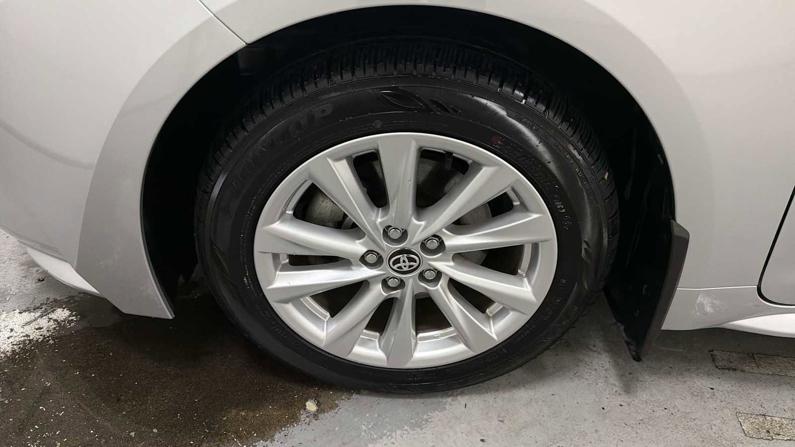 Thumbnail: 2024 Toyota Corolla - 10