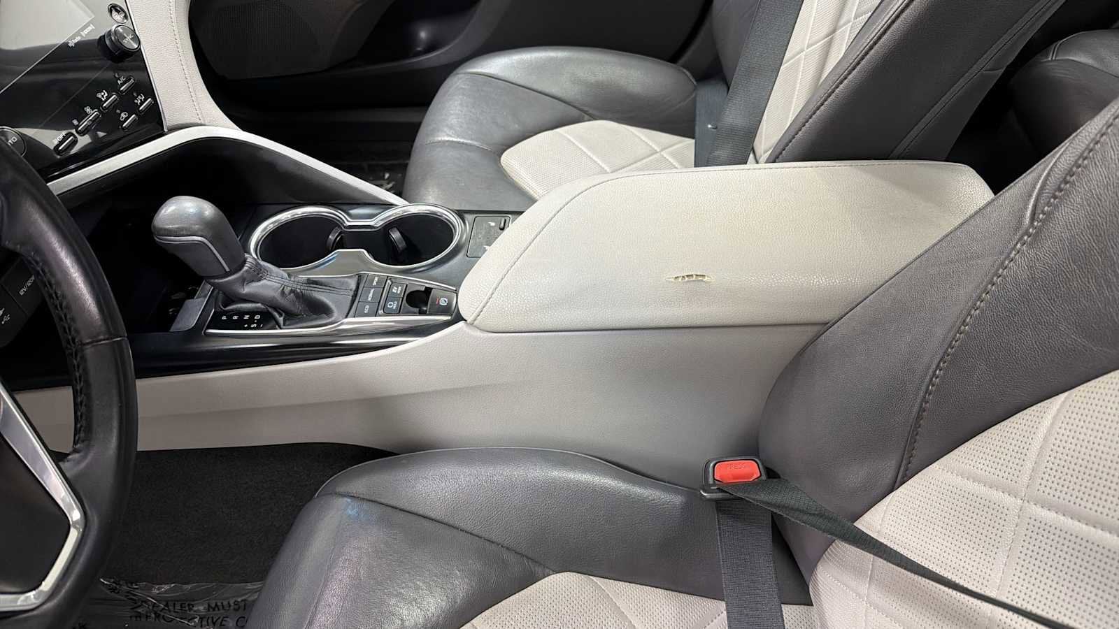 Thumbnail: 2018 Toyota Camry - 22