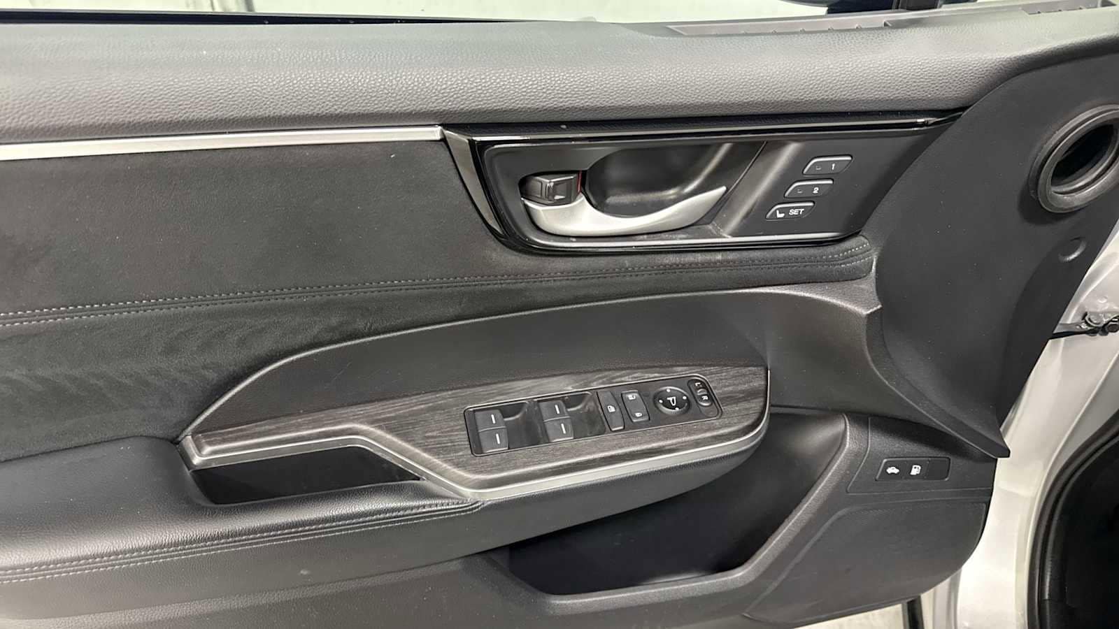 Thumbnail: 2018 Honda Clarity - 15