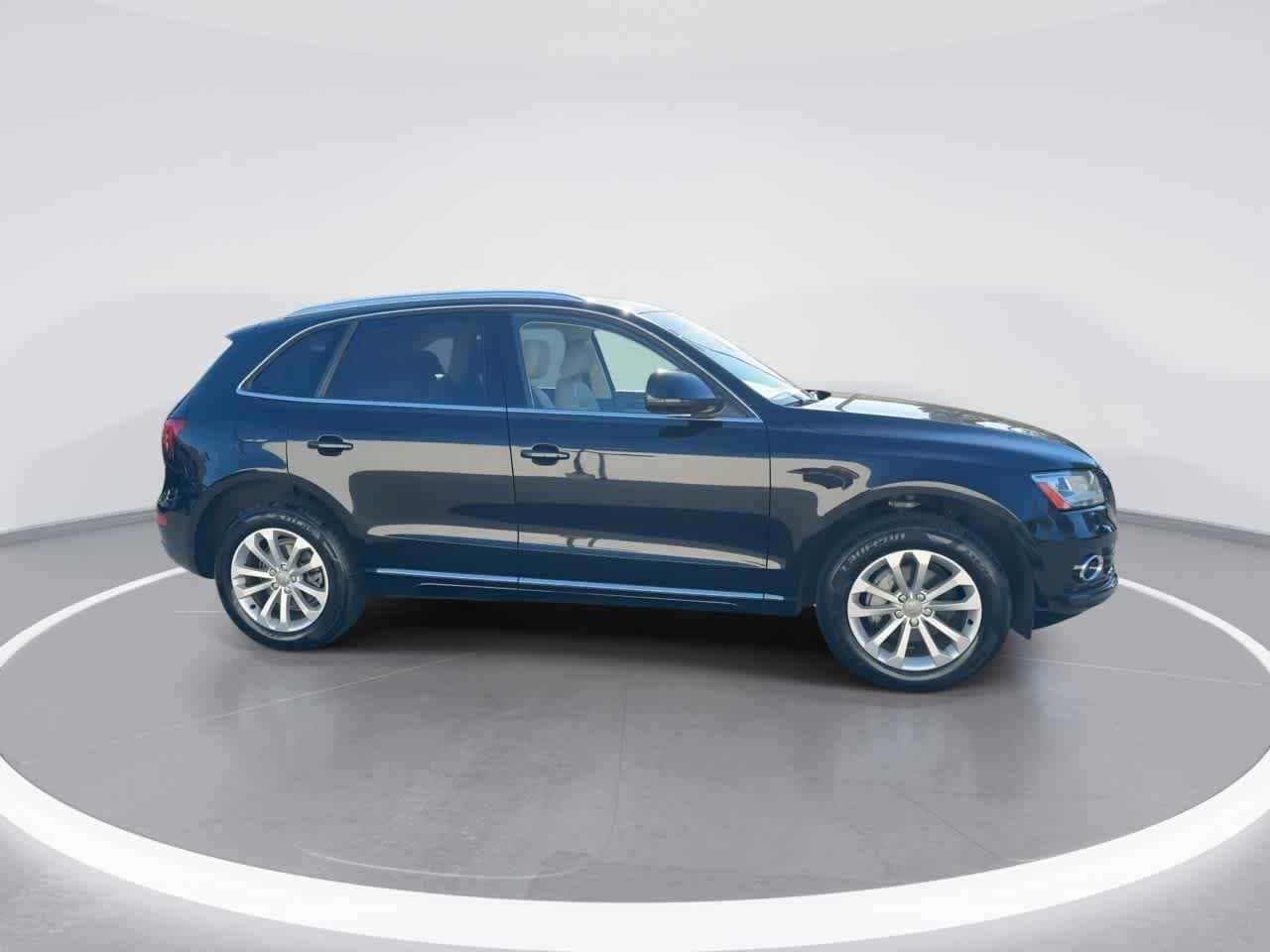 Thumbnail: 2014 Audi Q5 - 9