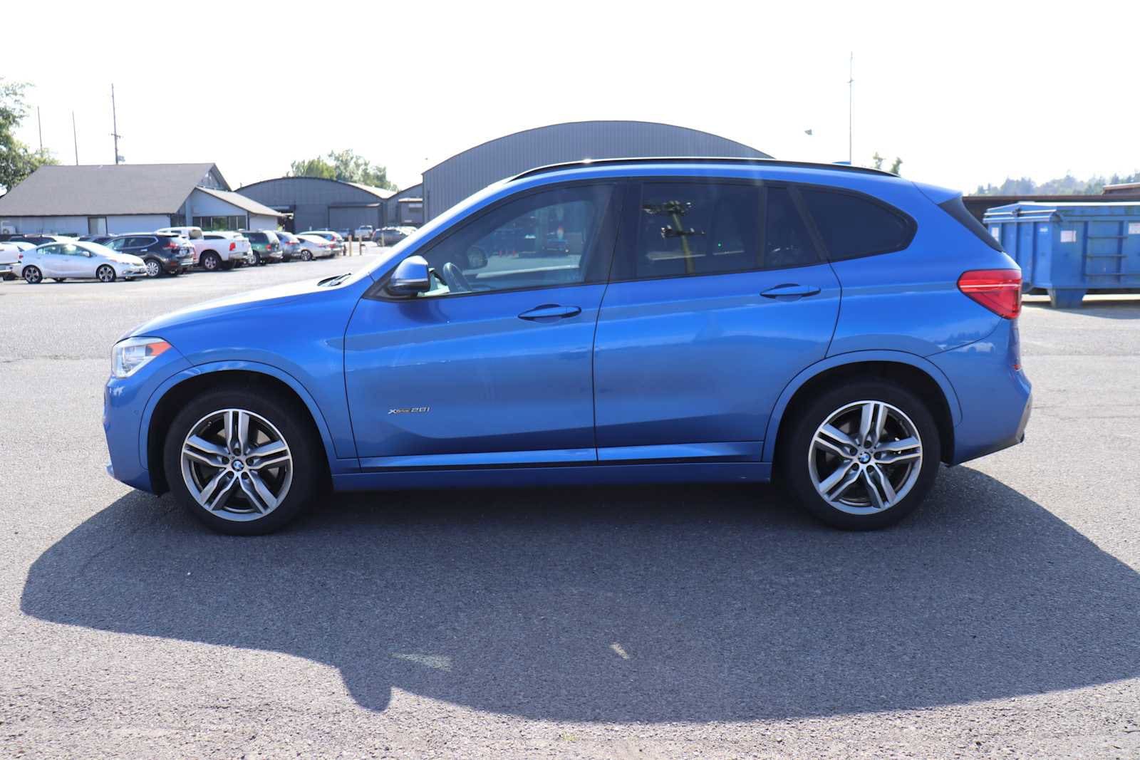 Thumbnail: 2017 BMW X1 - 8