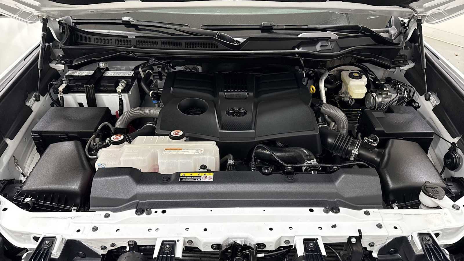 Thumbnail: 2024 Toyota Tundra - 31