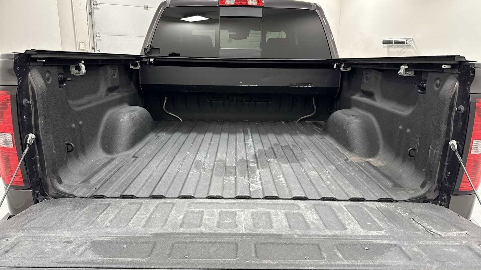 Thumbnail: 2015 GMC Sierra 1500 - 29