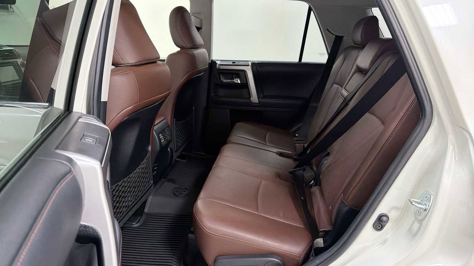 Thumbnail: 2018 Toyota 4Runner - 25